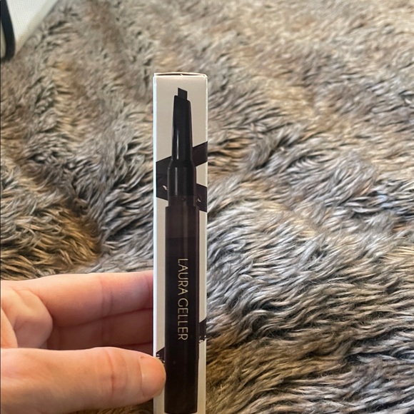 Laura Geller Sculpt-n-Stay Brow Pencil and Gel - White and Gold FINAL PRICE! - Picture 3 of 6